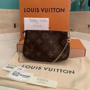 SOLD!!! Louis Vuitton Mini Pochette Accessoires
